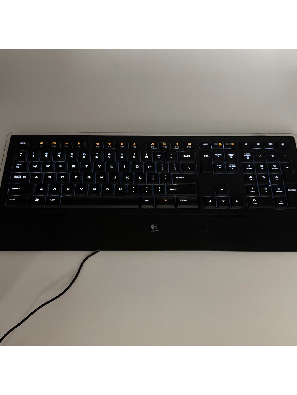 Logitech K740 Illuminated Wired USB Keyboard Y-UY95 Backlit Tested Working